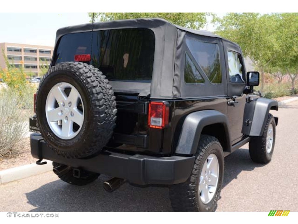 2011 Wrangler Rubicon 4x4 - Black / Black photo #4