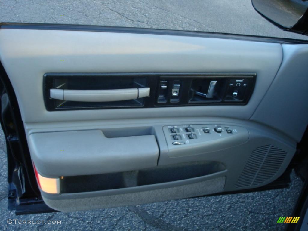 1996 Impala SS - Black / Gray photo #9
