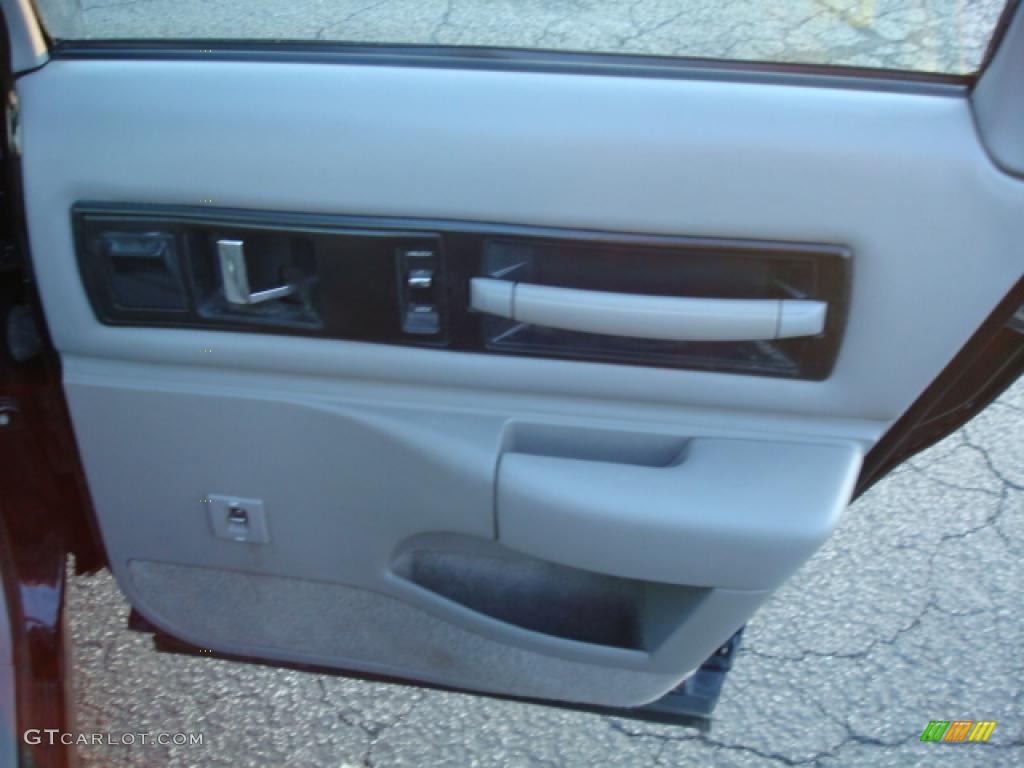 1996 Impala SS - Black / Gray photo #15