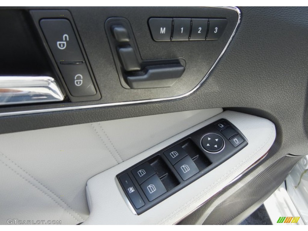 2011 Mercedes-Benz E 350 Sedan Controls Photo #66095343