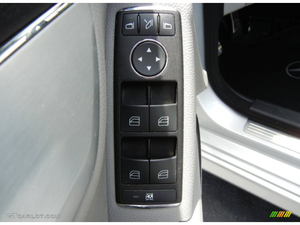 2008 Mercedes-Benz C 300 Sport Controls Photo #66095532