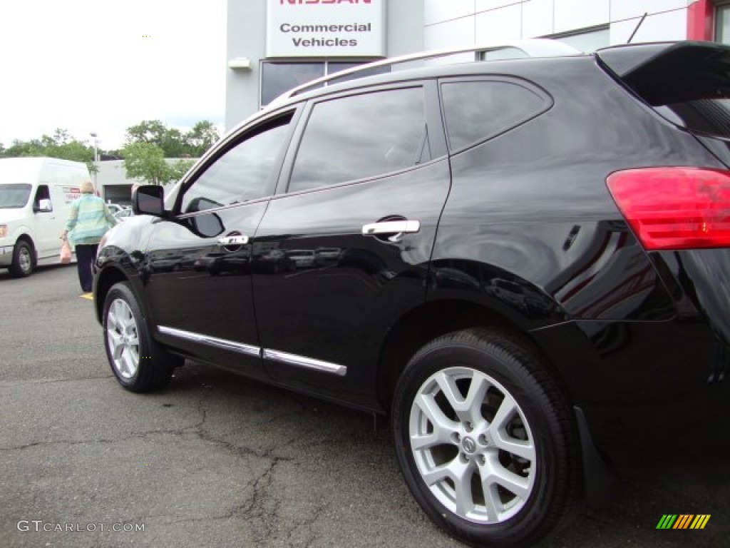 2012 Rogue SL AWD - Super Black / Black photo #5