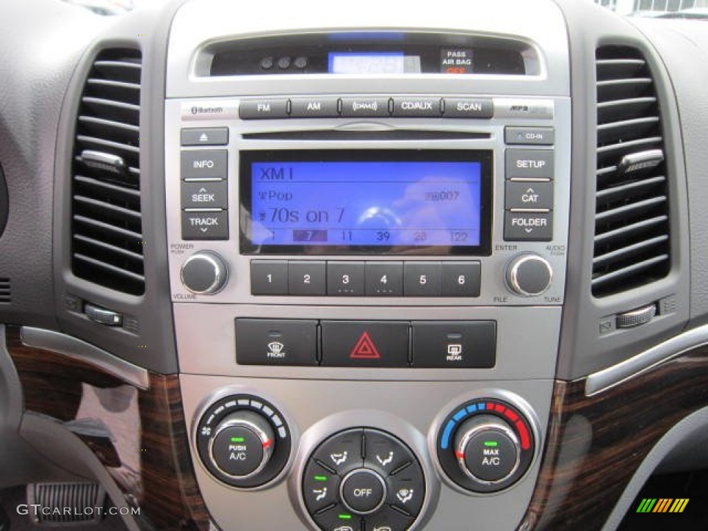 2012 Hyundai Santa Fe GLS V6 AWD Controls Photos