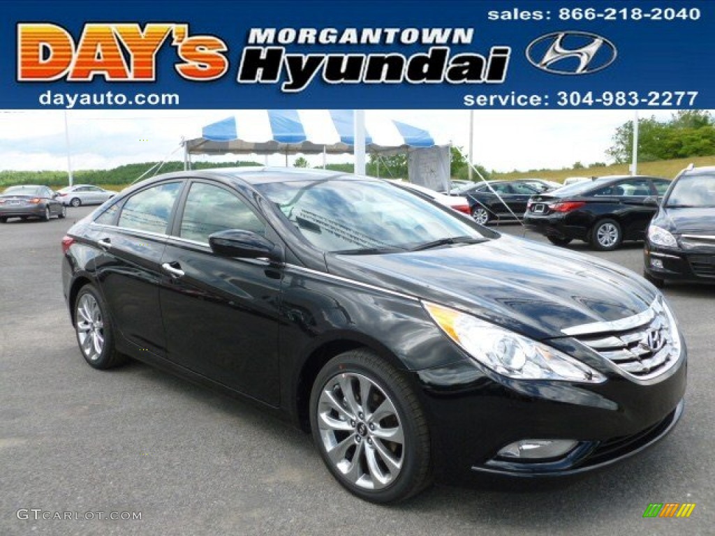 2013 Sonata SE 2.0T - Midnight Black / Black photo #1