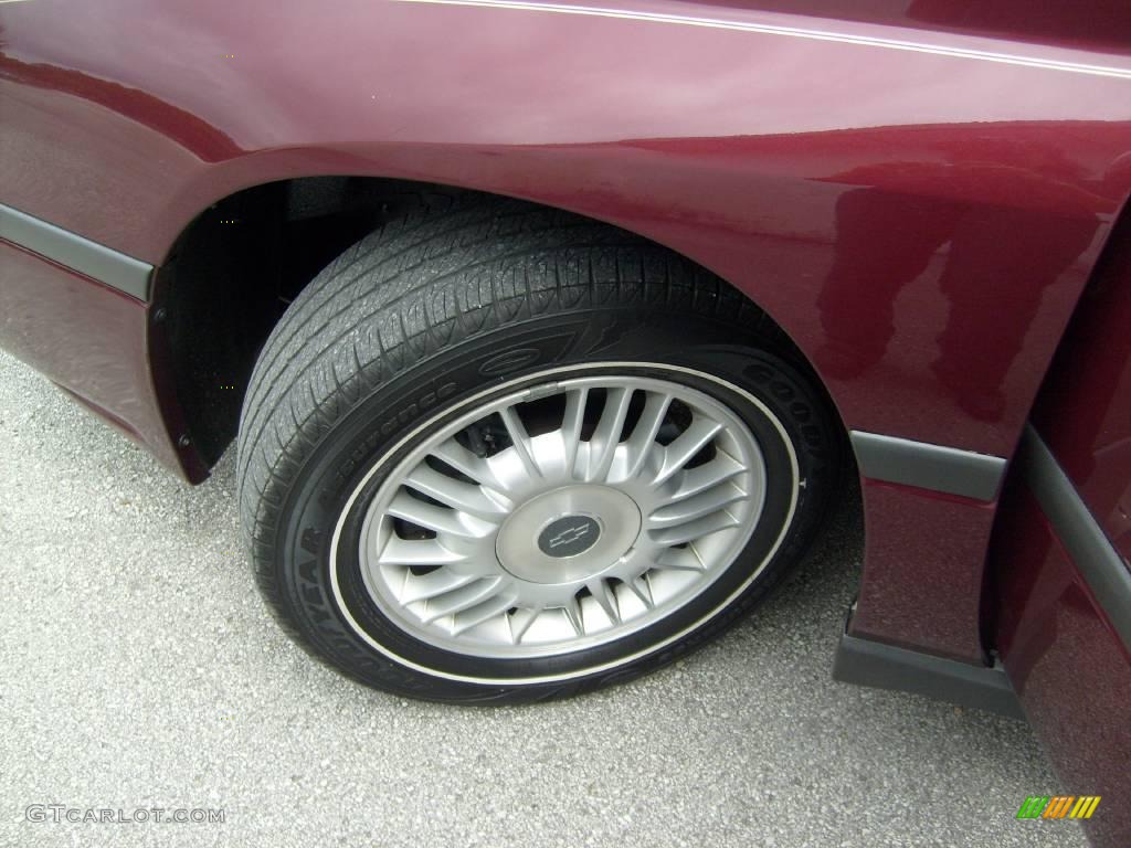 2001 Impala  - Dark Carmine Red Metallic / Neutral photo #13