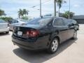 Black Uni - Jetta SE Sedan Photo No. 5