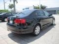 Black - Jetta SE Sedan Photo No. 5