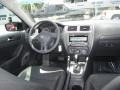 Black - Jetta SE Sedan Photo No. 12