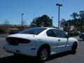 1995 Bright White Pontiac Sunfire SE Coupe  photo #5