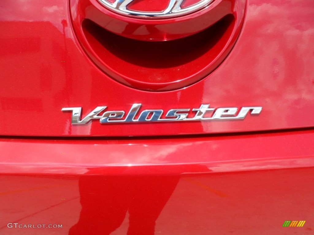 2012 Hyundai Veloster Standard Veloster Model Marks and Logos Photos