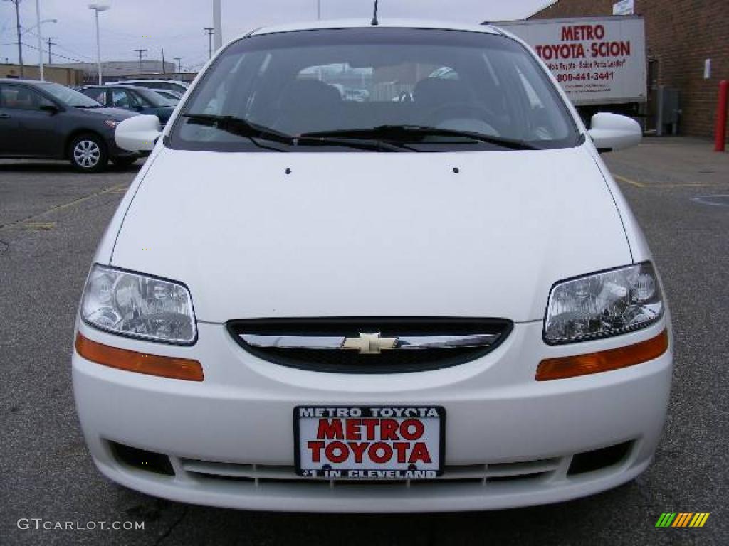 2005 Aveo Special Value Hatchback - Summit White / Gray photo #8