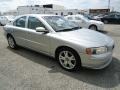 Silver Metallic - S60 2.5T Photo No. 3