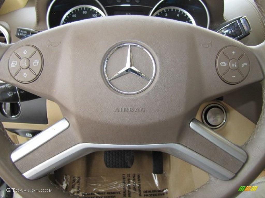2010 Mercedes-Benz GL 550 4Matic Steering Wheel Photos