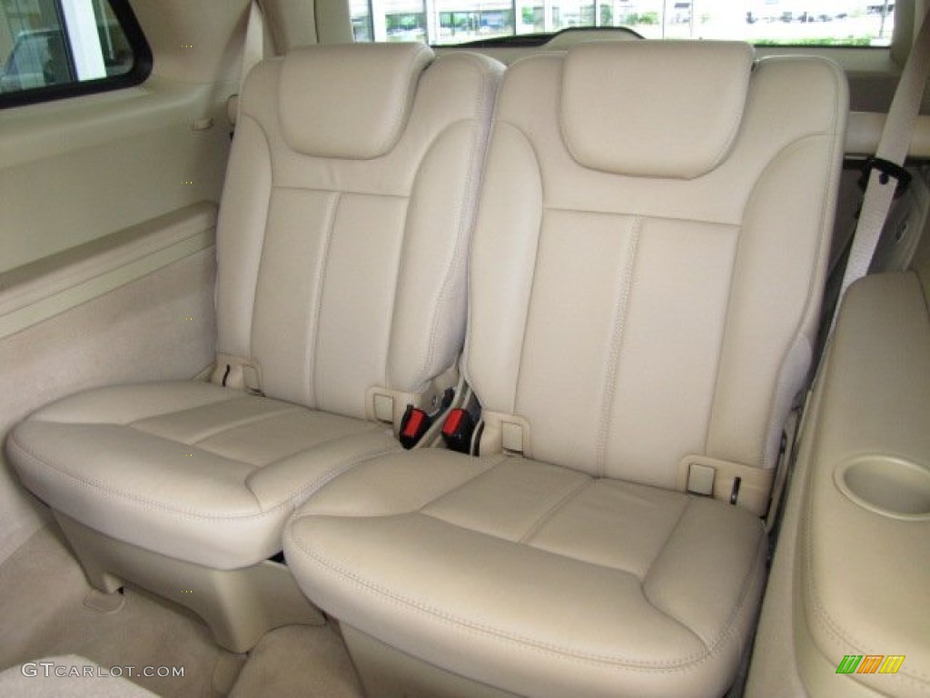 2010 Mercedes-Benz GL 550 4Matic Rear Seat Photo #66108099
