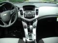 Silver Ice Metallic - Cruze LS Photo No. 4