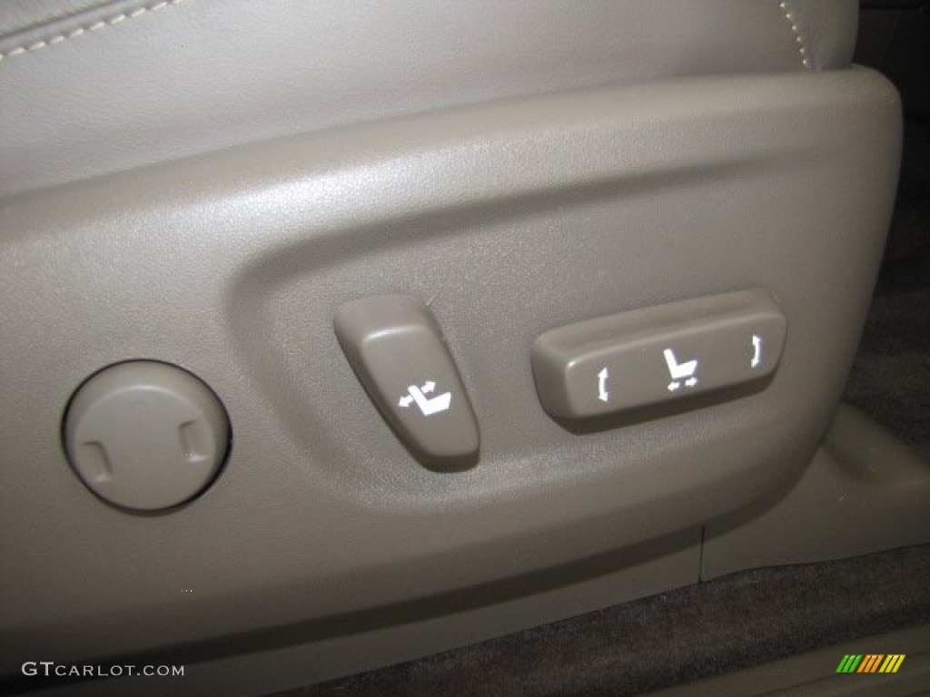 2010 Lexus GX 460 Controls Photo #66108497