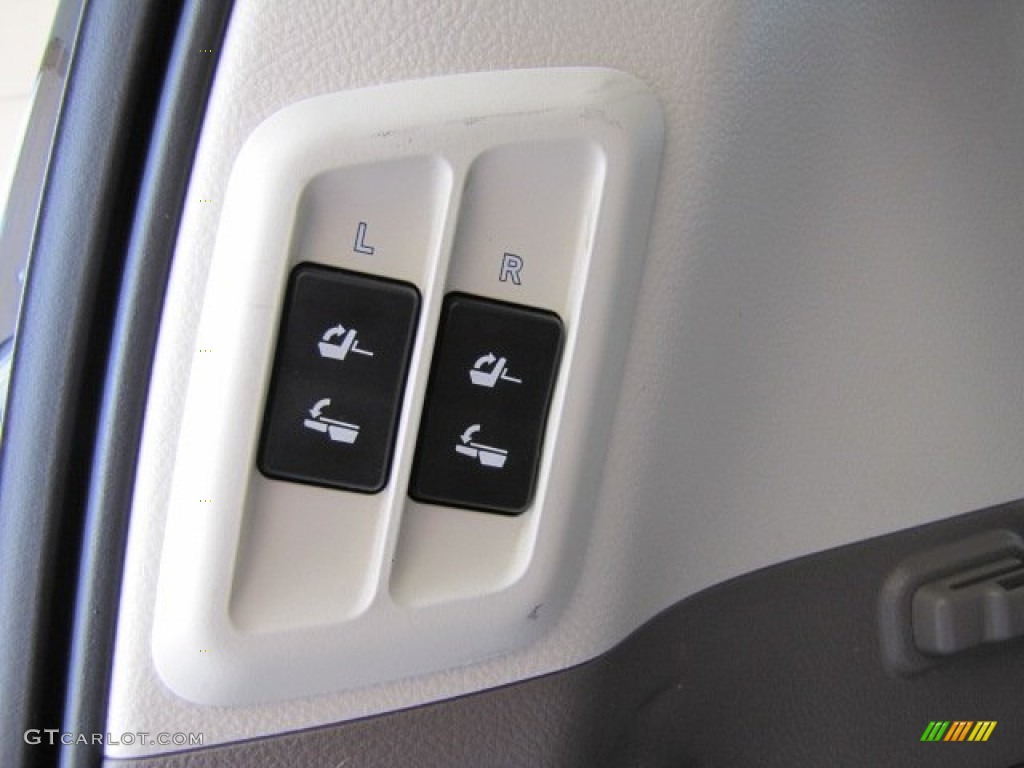 2010 Lexus GX 460 Controls Photo #66108546