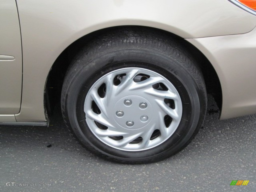 2003 Camry LE - Desert Sand Mica / Taupe photo #3