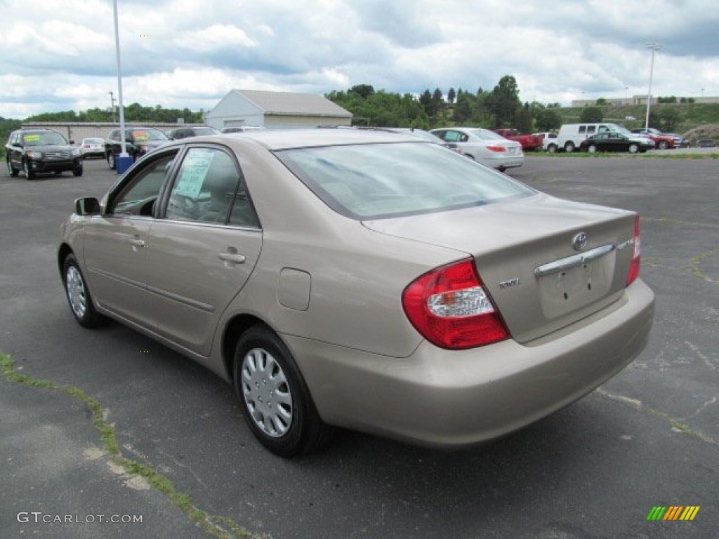 2003 Camry LE - Desert Sand Mica / Taupe photo #7