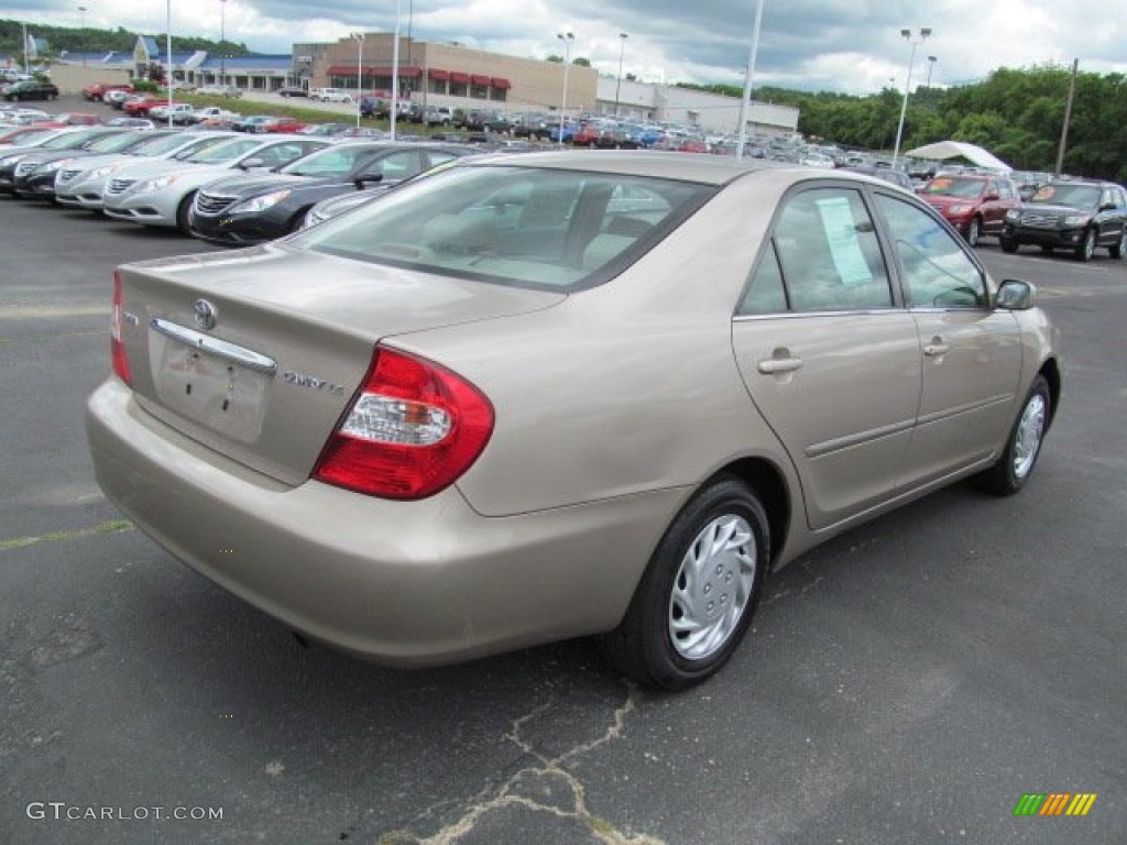 2003 Camry LE - Desert Sand Mica / Taupe photo #9