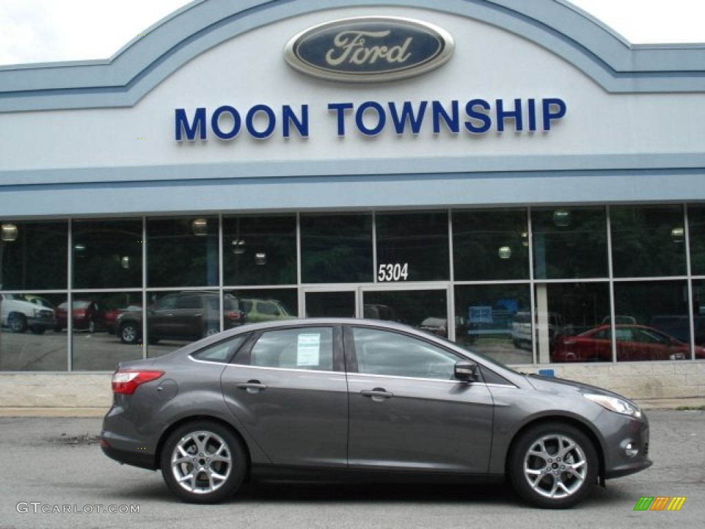 2012 Focus SEL Sedan - Sterling Grey Metallic / Charcoal Black photo #2