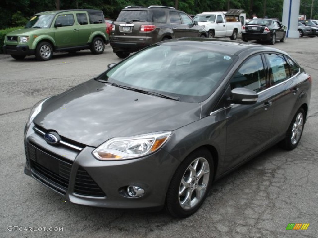 2012 Focus SEL Sedan - Sterling Grey Metallic / Charcoal Black photo #5