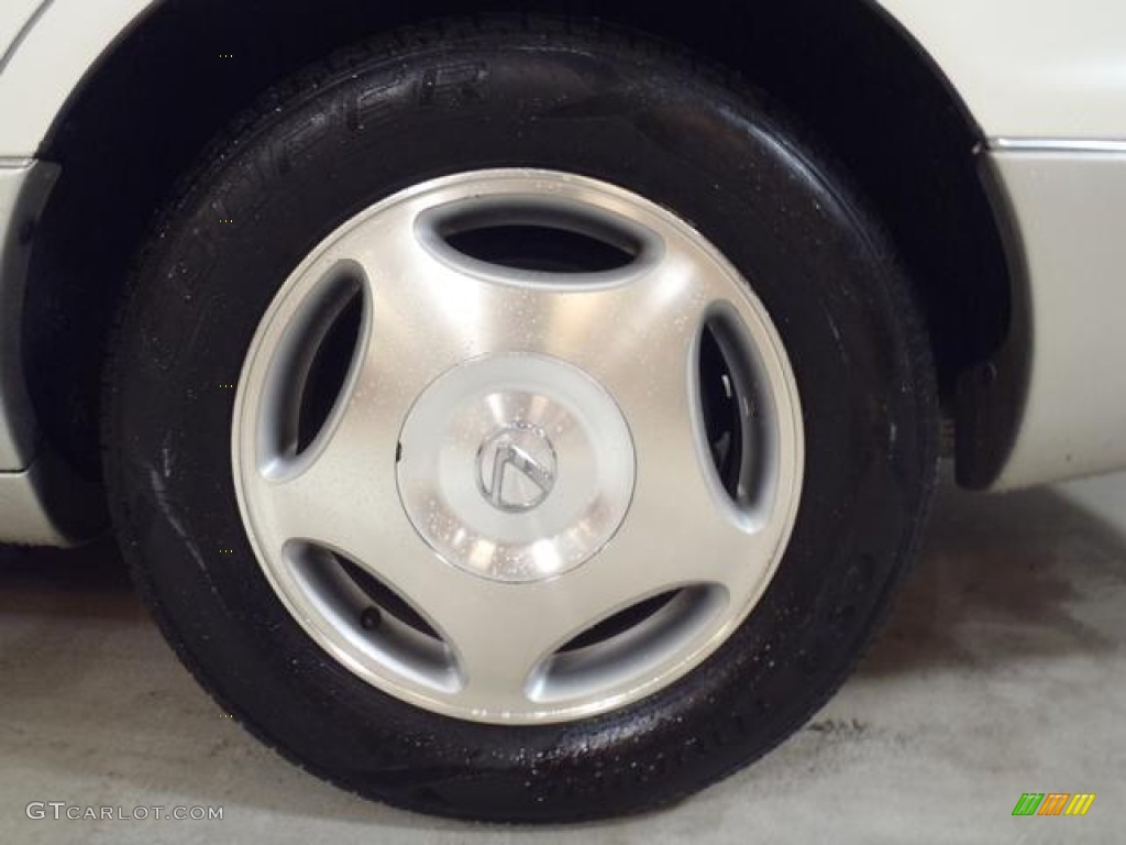 1999 Lexus LS 400 Wheel Photo #66113082