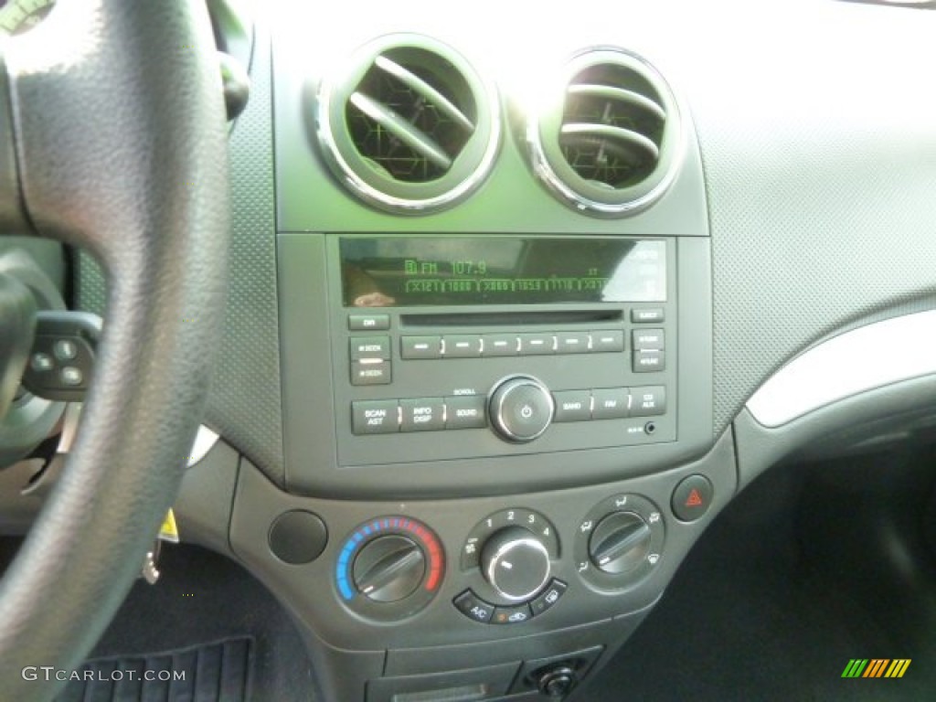 2010 Aveo LT Sedan - Black Granite / Charcoal photo #18