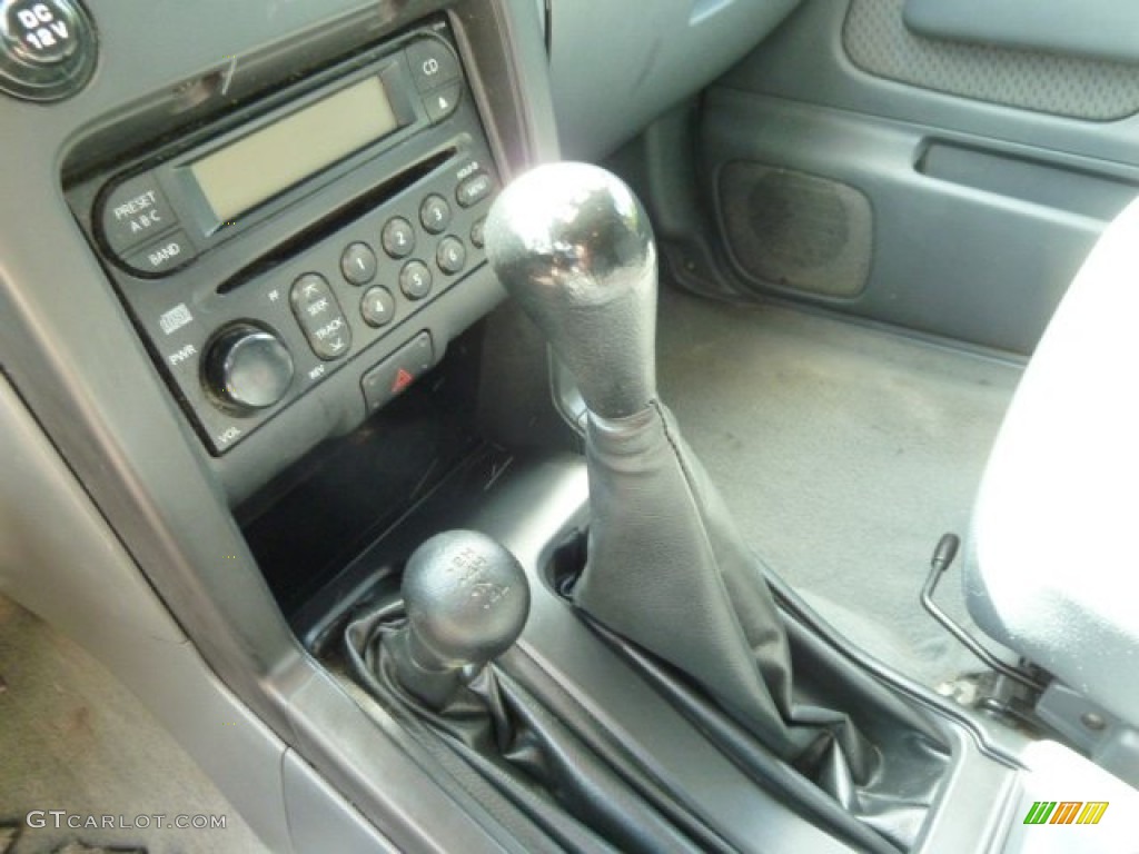 2002 Nissan Xterra XE V6 4x4 5 Speed Manual Transmission Photo #66113925