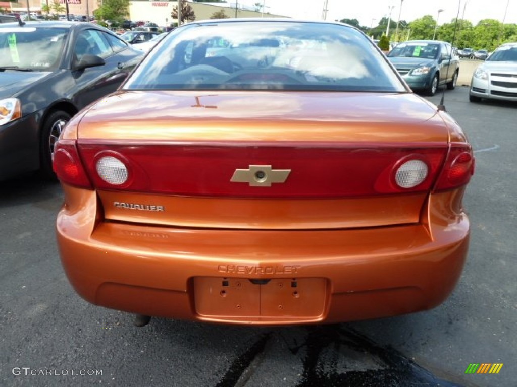 2004 Cavalier Coupe - Sunburst Orange / Graphite photo #3