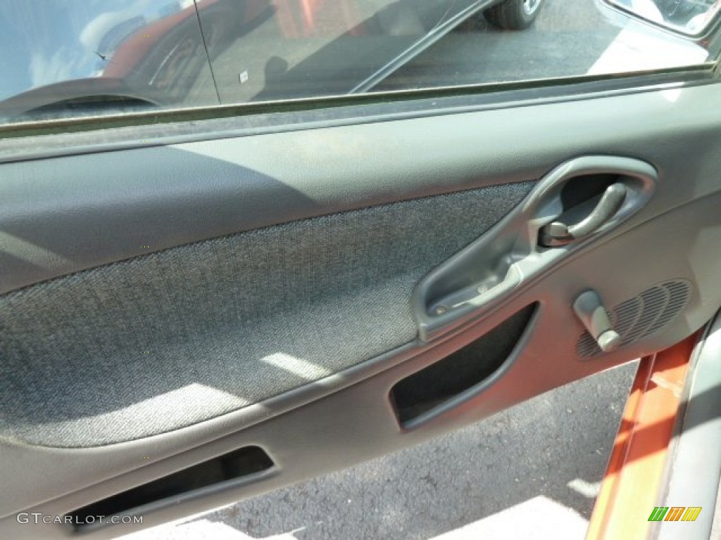 2004 Cavalier Coupe - Sunburst Orange / Graphite photo #11