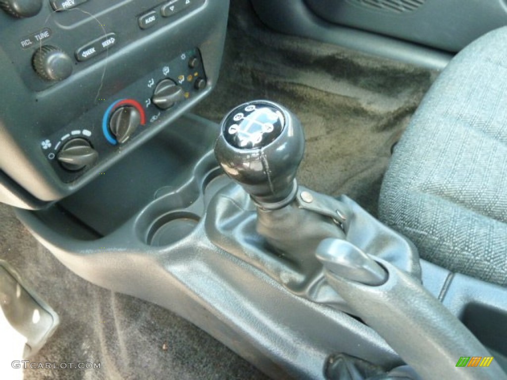 2004 Cavalier Coupe - Sunburst Orange / Graphite photo #12
