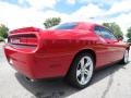 Redline 3 Coat Pearl - Challenger R/T Photo No. 3