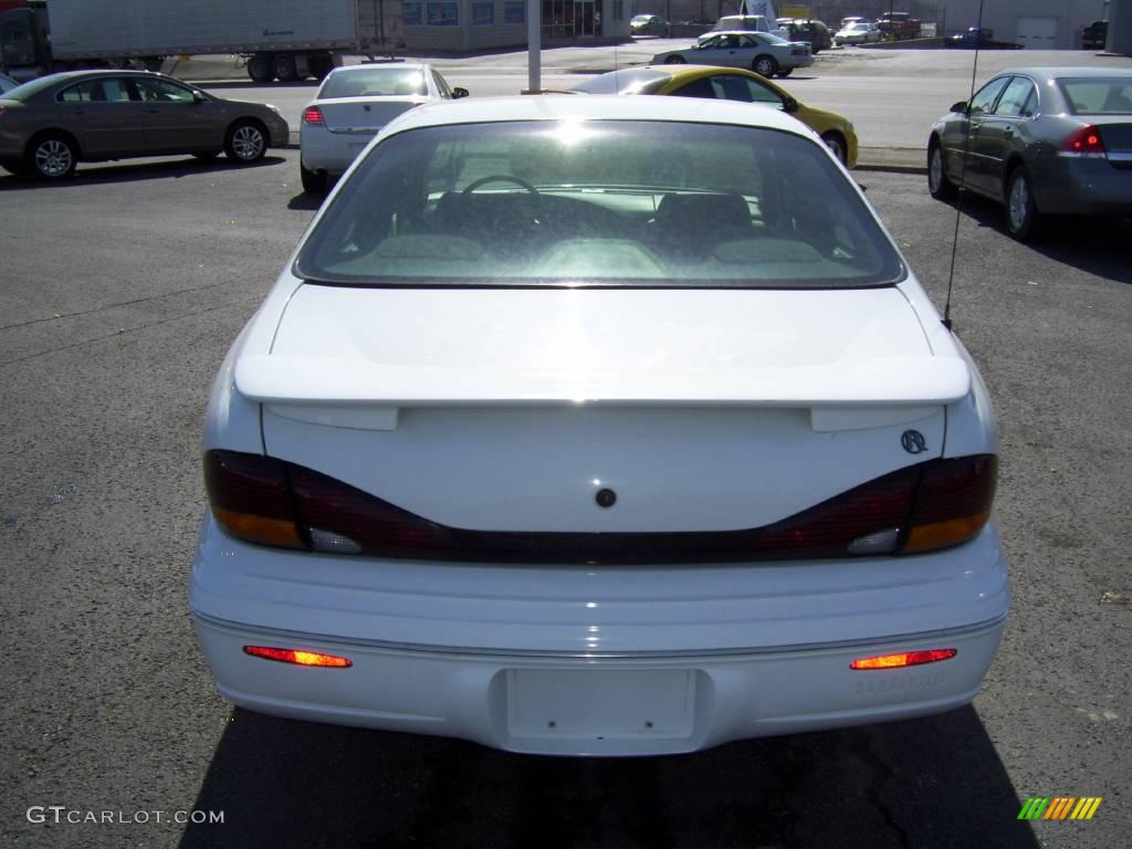 1998 Bonneville SE - Arctic White / Dark Pewter photo #4