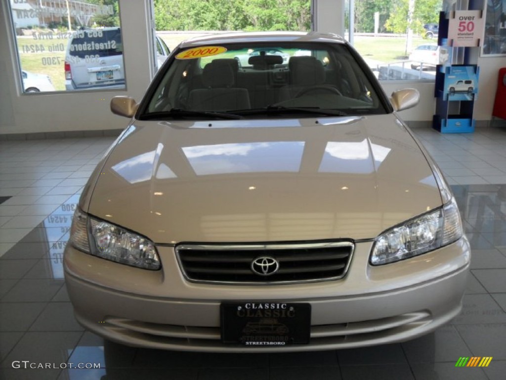 2000 Camry CE - Cashmere Beige Metallic / Gray photo #3