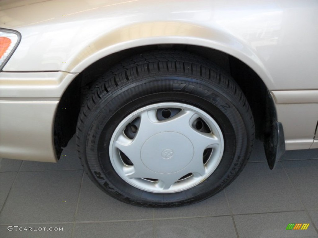 2000 Camry CE - Cashmere Beige Metallic / Gray photo #18