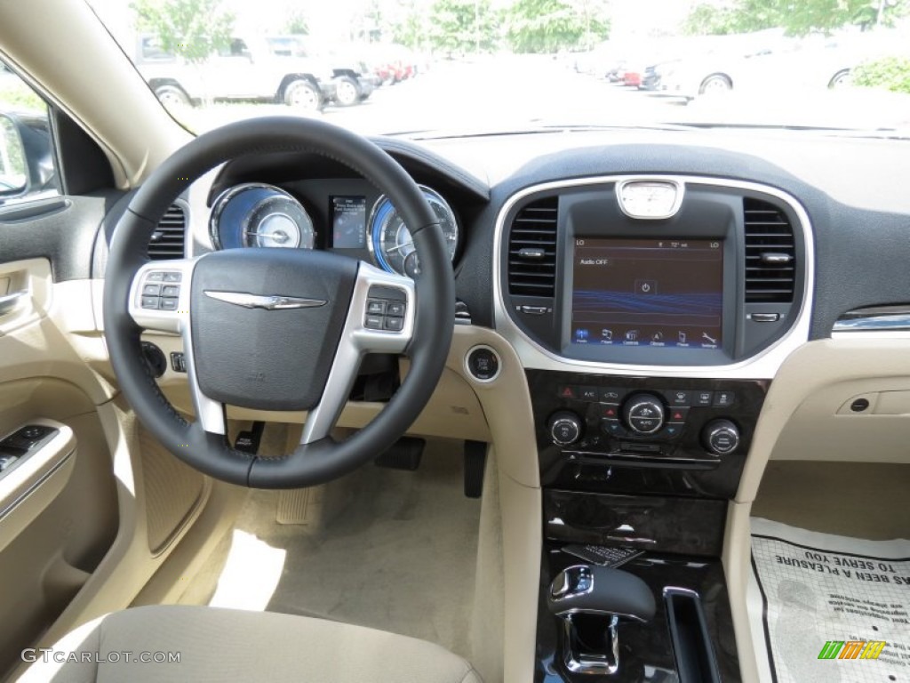 2012 300  - Luxury Brown Pearl / Black/Light Frost Beige photo #9