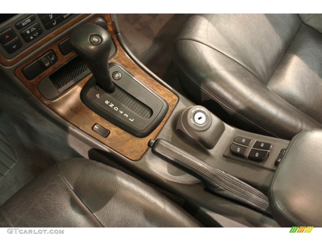2002 Saab 9-5 Linear Sport Wagon Transmission Photos