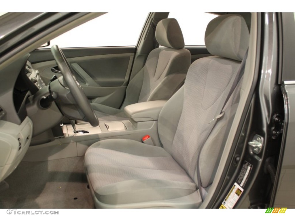 Ash Gray Interior 2010 Toyota Camry LE Photo #66120060