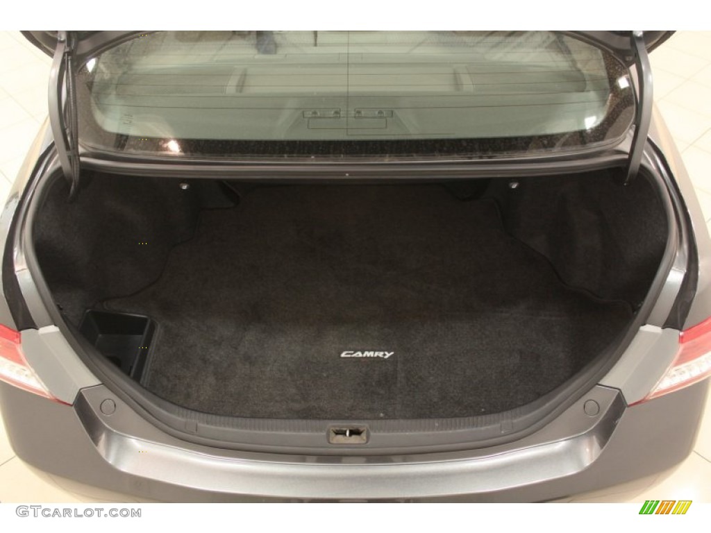 2010 Toyota Camry LE Trunk Photo #66120102