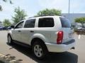 2004 Bright White Dodge Durango SLT 4x4  photo #29