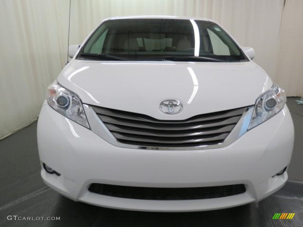 2011 Sienna XLE - Super White / Bisque photo #2