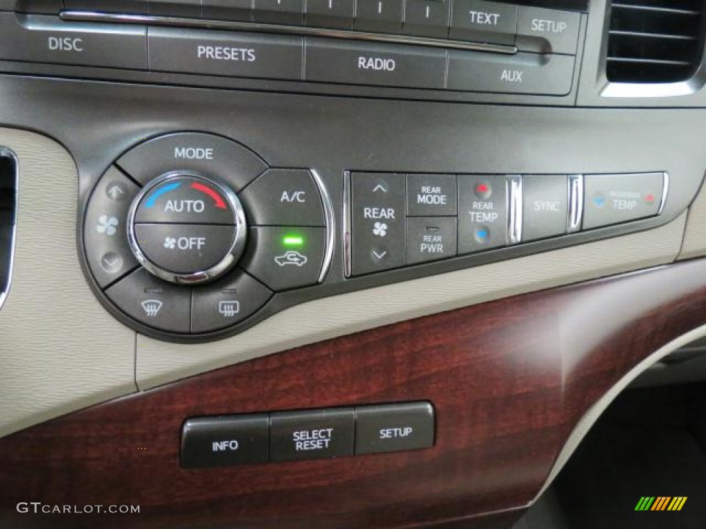 2011 Sienna XLE - Super White / Bisque photo #15