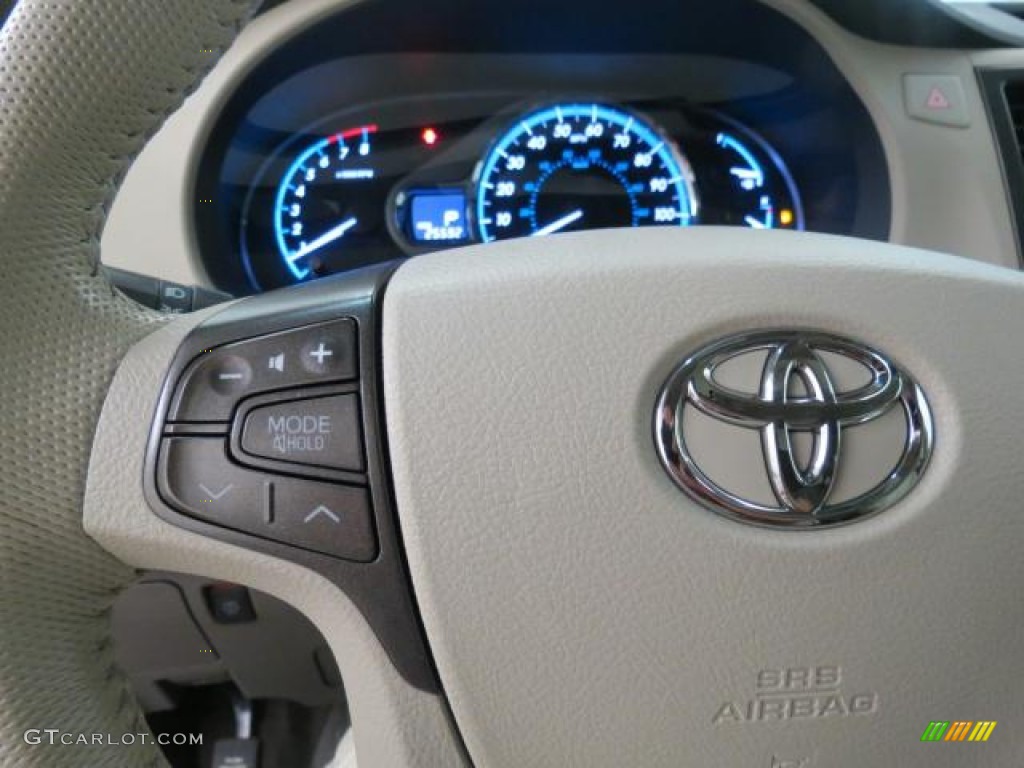2011 Sienna XLE - Super White / Bisque photo #18
