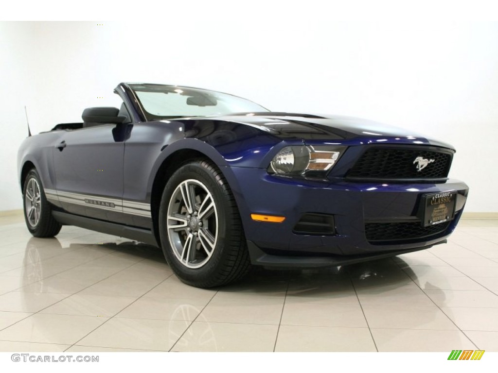 2012 Mustang V6 Premium Convertible - Kona Blue Metallic / Charcoal Black photo #2