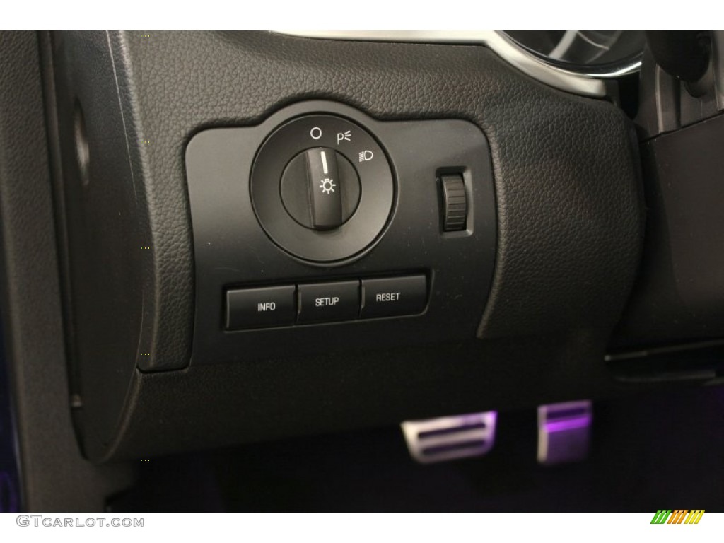 2012 Mustang V6 Premium Convertible - Kona Blue Metallic / Charcoal Black photo #10