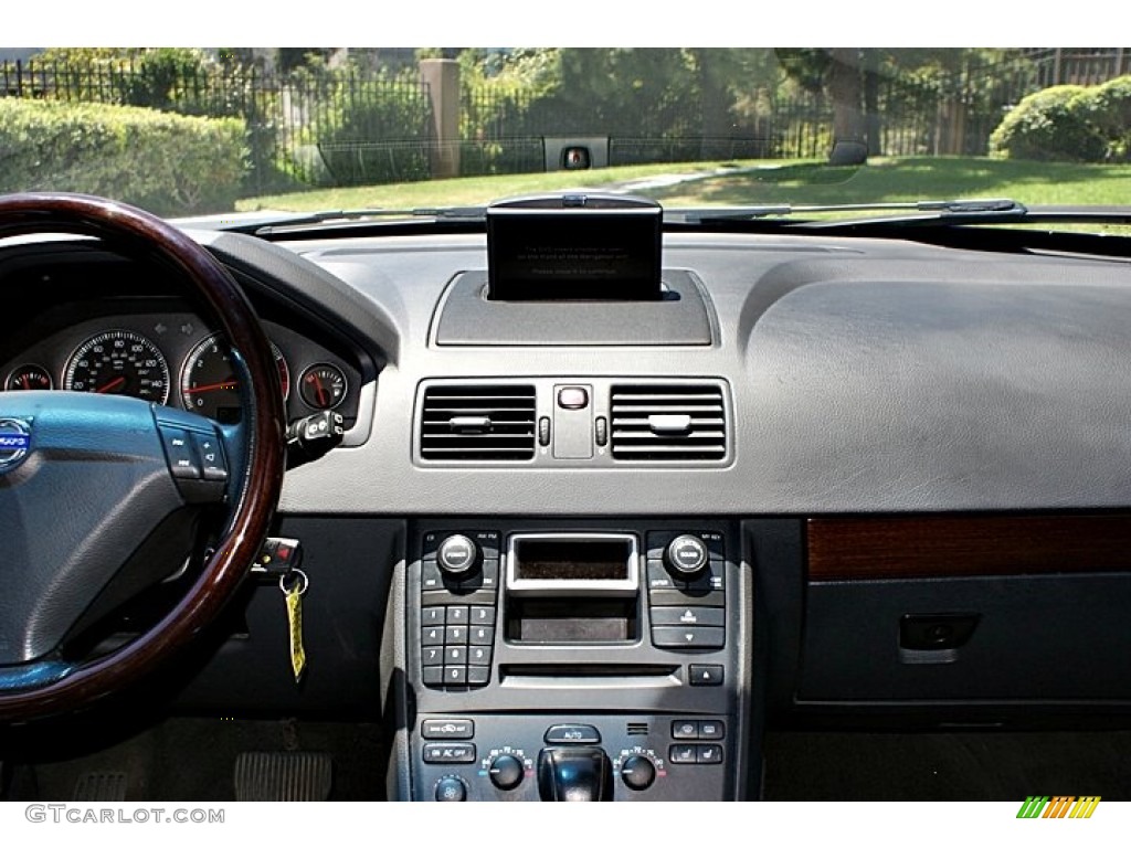 2006 XC90 V8 AWD - Magic Blue Metallic / Graphite photo #28