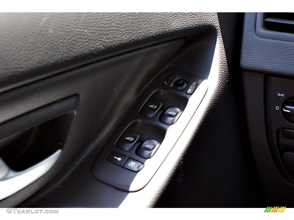 2006 XC90 V8 AWD - Magic Blue Metallic / Graphite photo #32