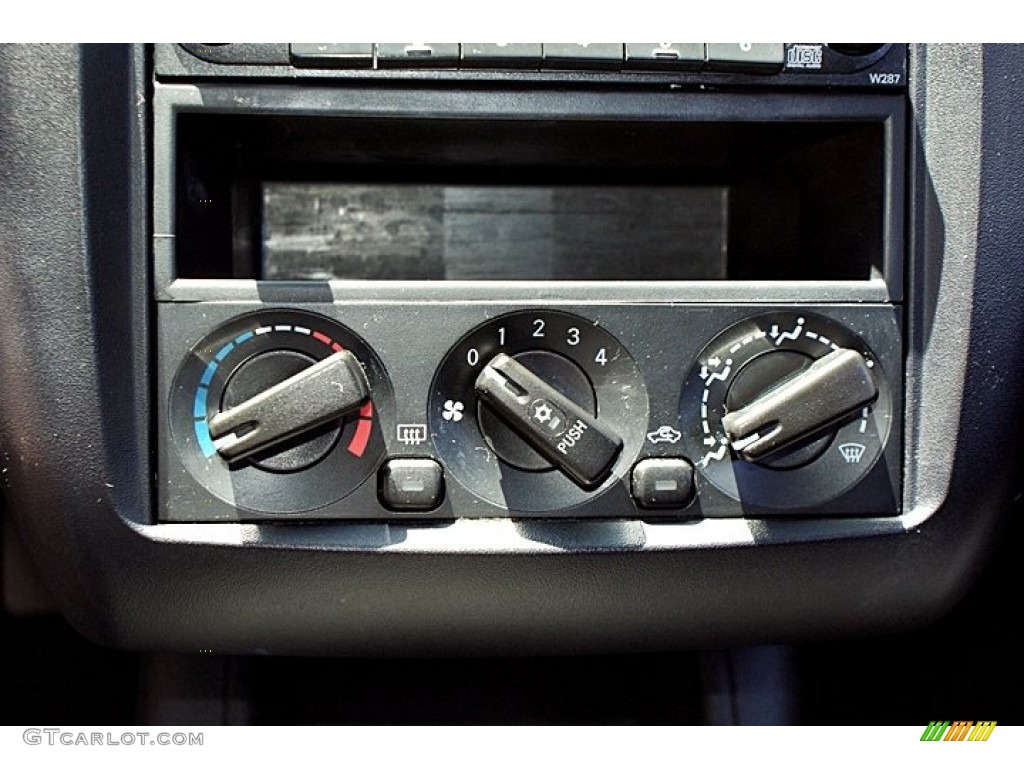 2003 Mitsubishi Eclipse GS Coupe Controls Photos