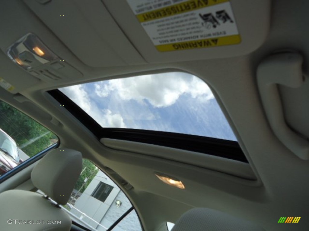 2012 Impreza 2.0i Premium 4 Door - Sky Blue Metallic / Ivory photo #12